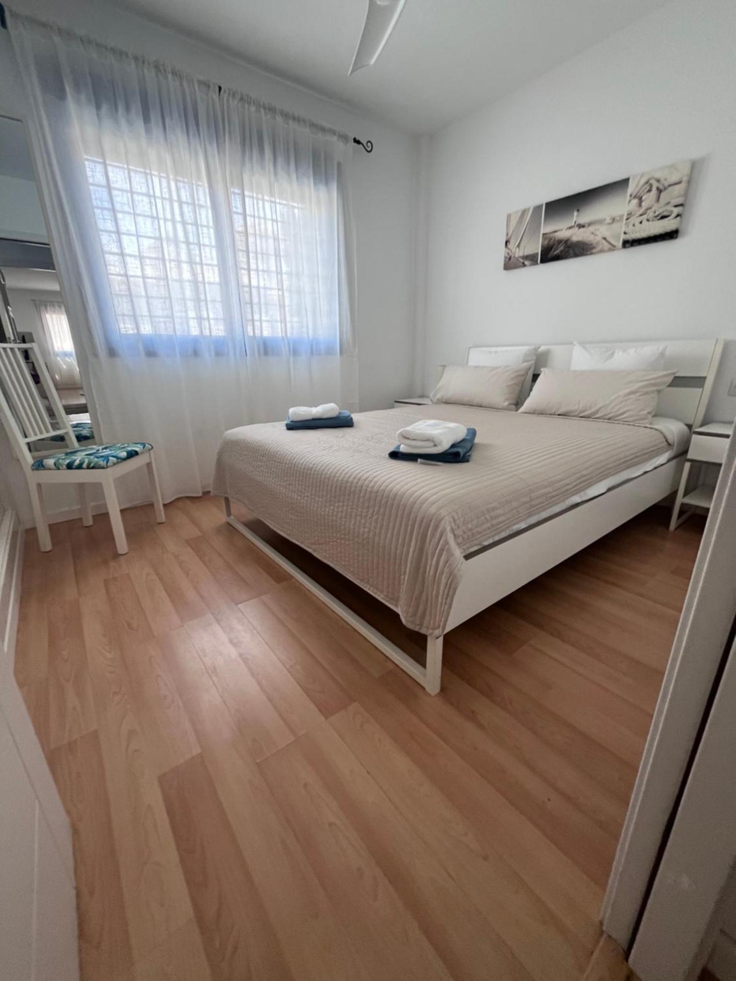 Appartamento Puerta Al Mar Málaga Esterno foto